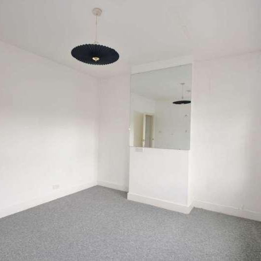 One Bedroom Flat- St Georges Road, RG30 - Photo 1