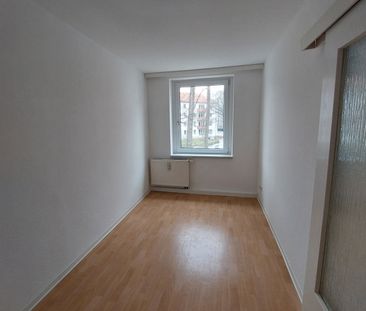 Familienwohnung / Balkon / Bad mit Fenster - Photo 3
