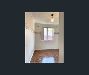 Spacious Two-Bedroom Apartment in a Convenient Location! - Photo 5