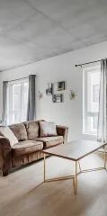1 room apartment of 84m² in Montreal - Photo 1