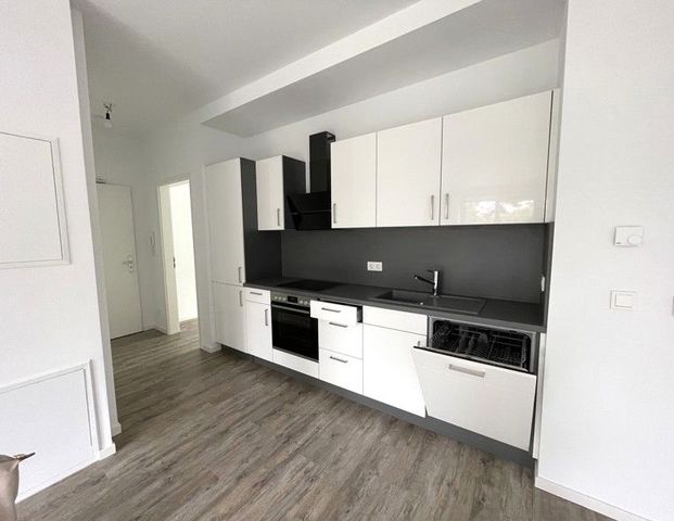 Hier macht wohnen Spaß: ideale 2-Zi.-Wohnung mit Ausblick - Photo 1