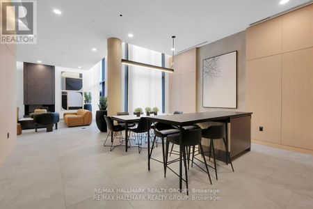 10 James st, Unit 409 - Photo 4