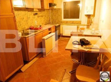 3 camere, 80 mp, decomandat, zona strazii Tasnad! - Photo 4
