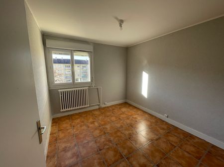 Location - Appartement T4 - 67 m² - Pont-de-Roide-Vermondans - Photo 5