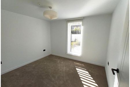 2 bed flat for rent in Corstorphine - Photo 4