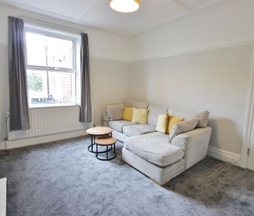 6 bedroom terraced house to rent - Photo 3