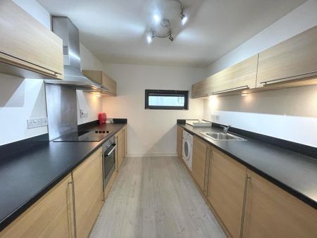 Geoffrey Watling Way - Photo 3