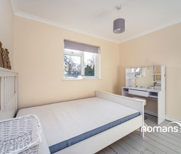 3 bedroom flat to rent - Photo 4