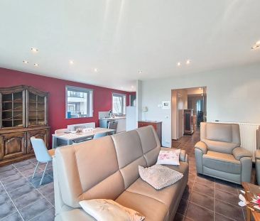 Appartement met 2 slpk en ondergrondse autostandplaats - Photo 1