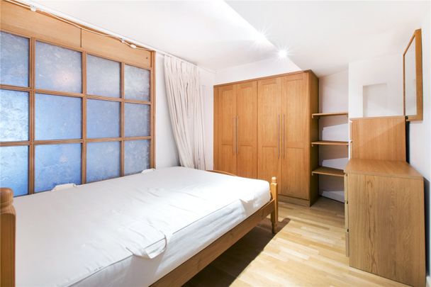 City Road, London, EC1V 2NR - Photo 1
