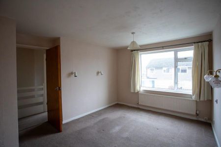 3 bedroom semi-detached house to rent - Photo 5