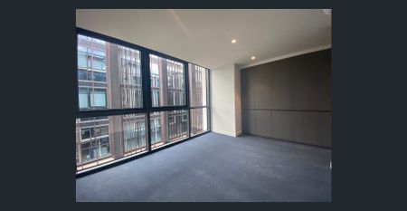 Stylish Townhouse in Convenient South Melbourne Location - Photo 5