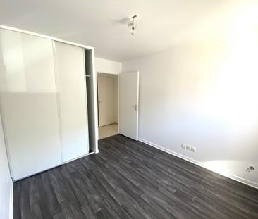 Location Appartement 2 pièces 49m² - Photo 3