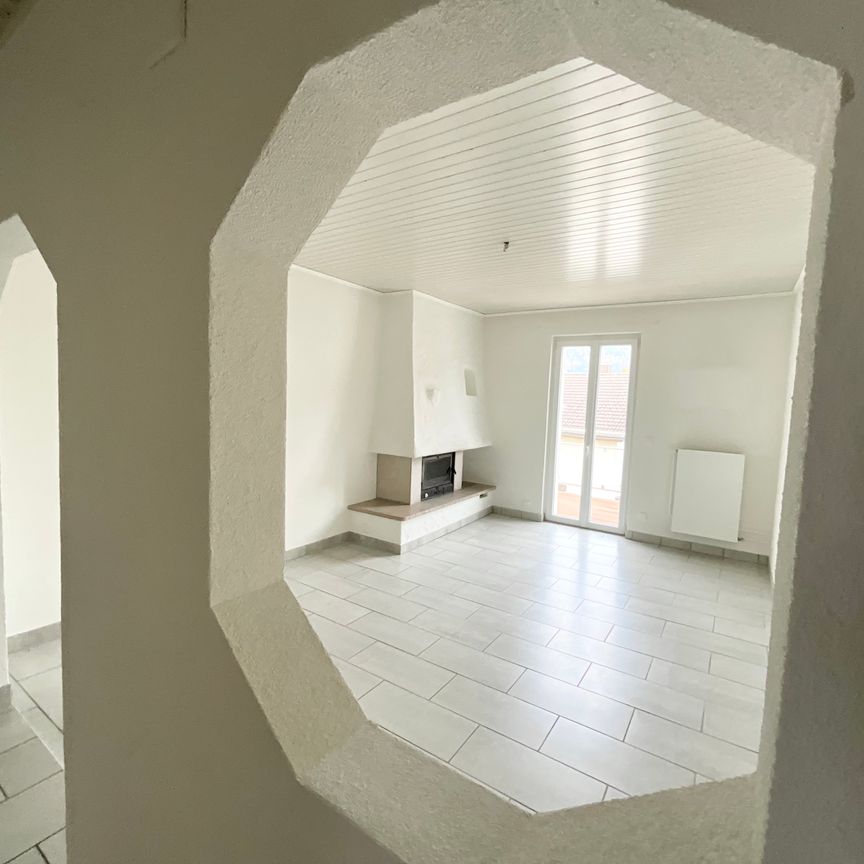 Appartement de 3.5 pièces avec balcon et cheminée - Foto 1