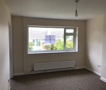 2 bedroom bungalow to rent - Photo 1