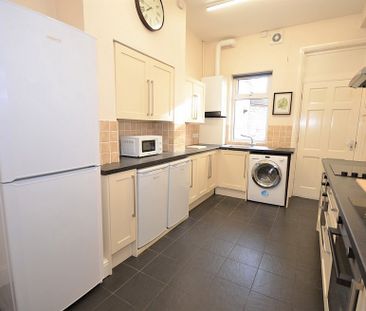 58, Brocco Bank, Botanical Gardens, Sheffield S11 8RR - Photo 1