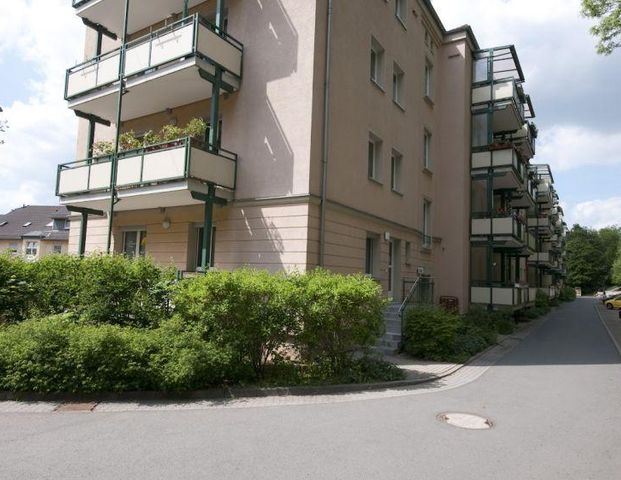 Gemütlich Wohnen mit Balkon und viel Tageslicht - Photo 1