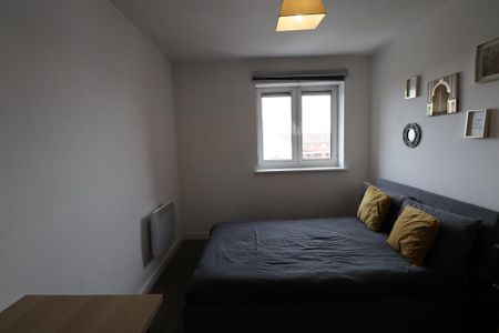 2 bedroom flat to rent - Photo 3