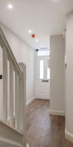 Tonbridge Road Room 1 - Photo 4