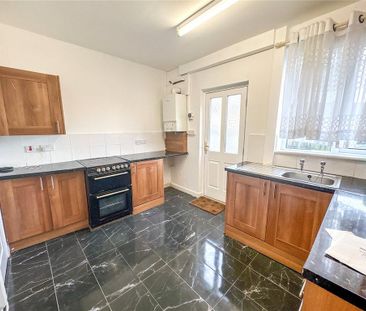 2 bedroom semi-detached house to rent - Photo 5