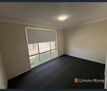 Freshly Updated 3-Bedroom Townhouse – Ready to Move In - Photo 1