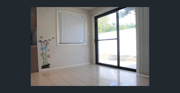 Cosy Two Bedroom Family Home... - Photo 1