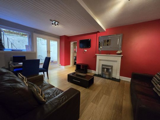 3 Bed Flat, Forth Street, EH1 - Photo 1