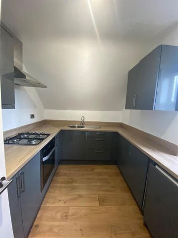 2 bedroom flat to rent - Photo 4