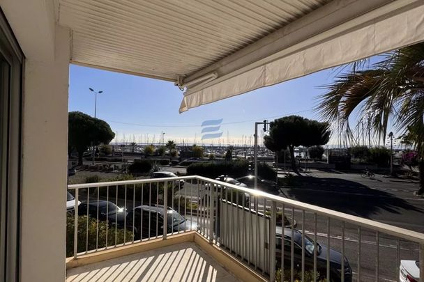 3 PIECES - MEUBLE - LUMINEUX VUE MER SAINT LAURENT DU VAR - Photo 1