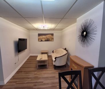 For Lease - 45 Don Head Village Boulevard Unit# LOWER, Richmond Hil... - Photo 3