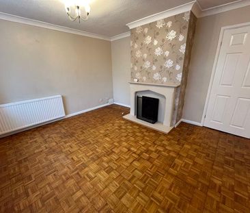 The Broad Shoard, Cowbridge - Photo 2