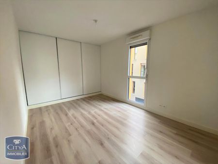 Location Appartement 2 pièces 50m² ROUBAIX 59100 - Photo 4