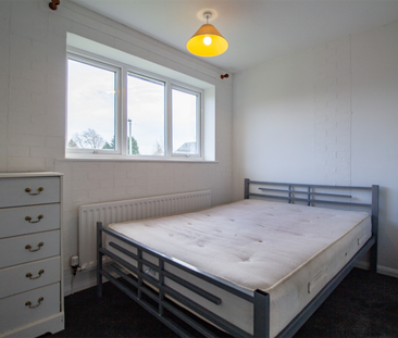 2 bedroom semi-detached house to rent - Photo 4