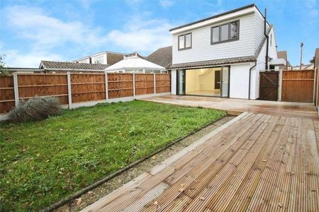 Parklands, Rochford, SS4 - Photo 4