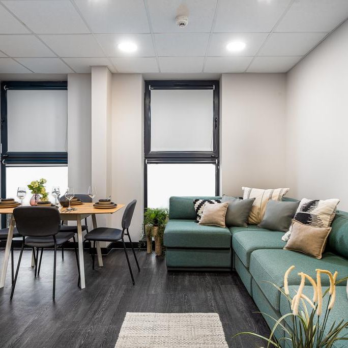 Studio to rent - Photo 1