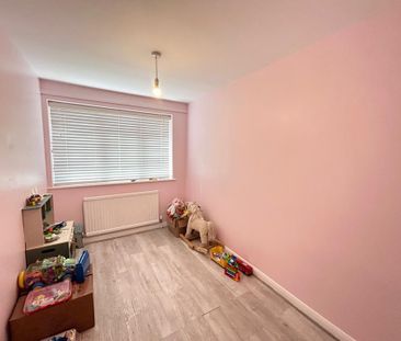 3 bedroom semi-detached house to rent - Photo 6