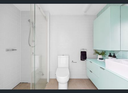 Stylish Split-Level Apartment with Separate Study in Landmark Randwick Complex - Photo 4