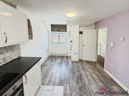 1 bedroom flat to rent - Photo 1