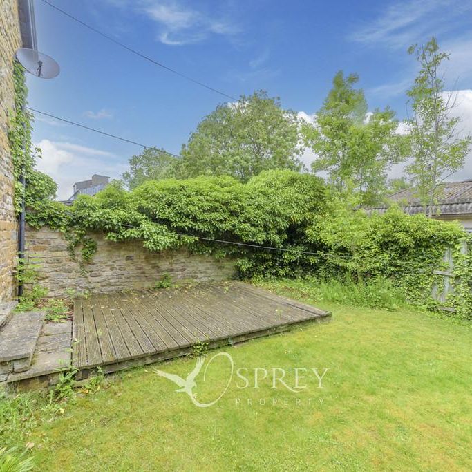 3 bedroom barn conversion to rent - Photo 1