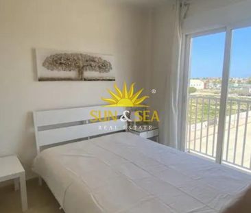 APARTMENT WITH 2 BEDROOMS AND 1 BATHROOM - Photo 4