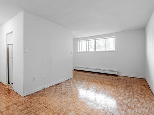 For Lease - 165 Colborne Avenue Unit# 104, Richmond Hill, Ontario - Photo 1