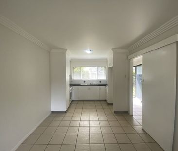 Fully Renovated Unit in Prime Location – Affordable & Convenient Li... - Photo 6