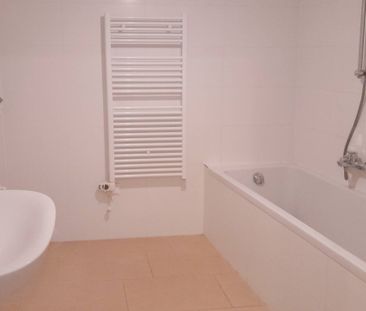 2 Zimmer mit Balkon im 1. Obergeschoss - Photo 4