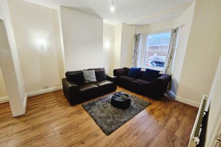 Lightfoot Street - Photo 2