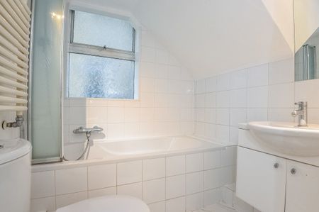 Kidbrooke Park Road, London, SE3 - Photo 5