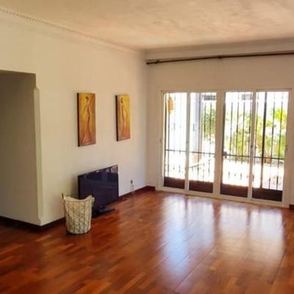3 bedroom luxury Villa for rent in Marbella, Andalusia - Photo 1