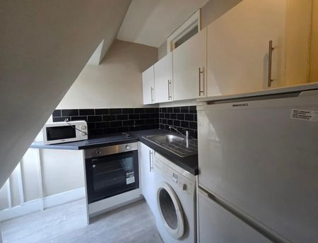 1 Bed Flat, Beulah Road, CR7 - Photo 3