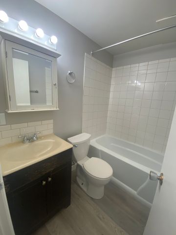 Princeton Manor - Photo 4