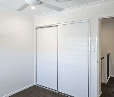 Avail 3/2/26-LAWNED BACKYARD-3 BED 2BATH TOWNHOUSE - FULLY DUCTED AIR - Photo 5