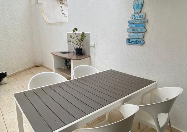 Vive o Inverno ao Sol: Apartamento Centralíssimo para Arrendamento em Olhos de Água, Albufeira